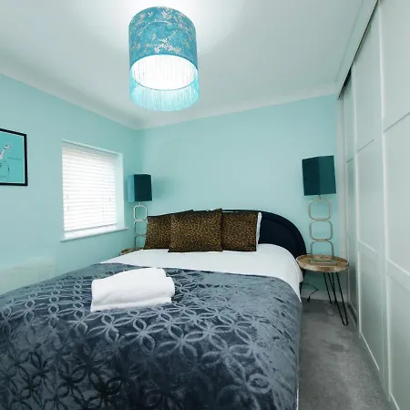 Holiday home Forget-me-not House 3 Bed In Centre - Free Parking